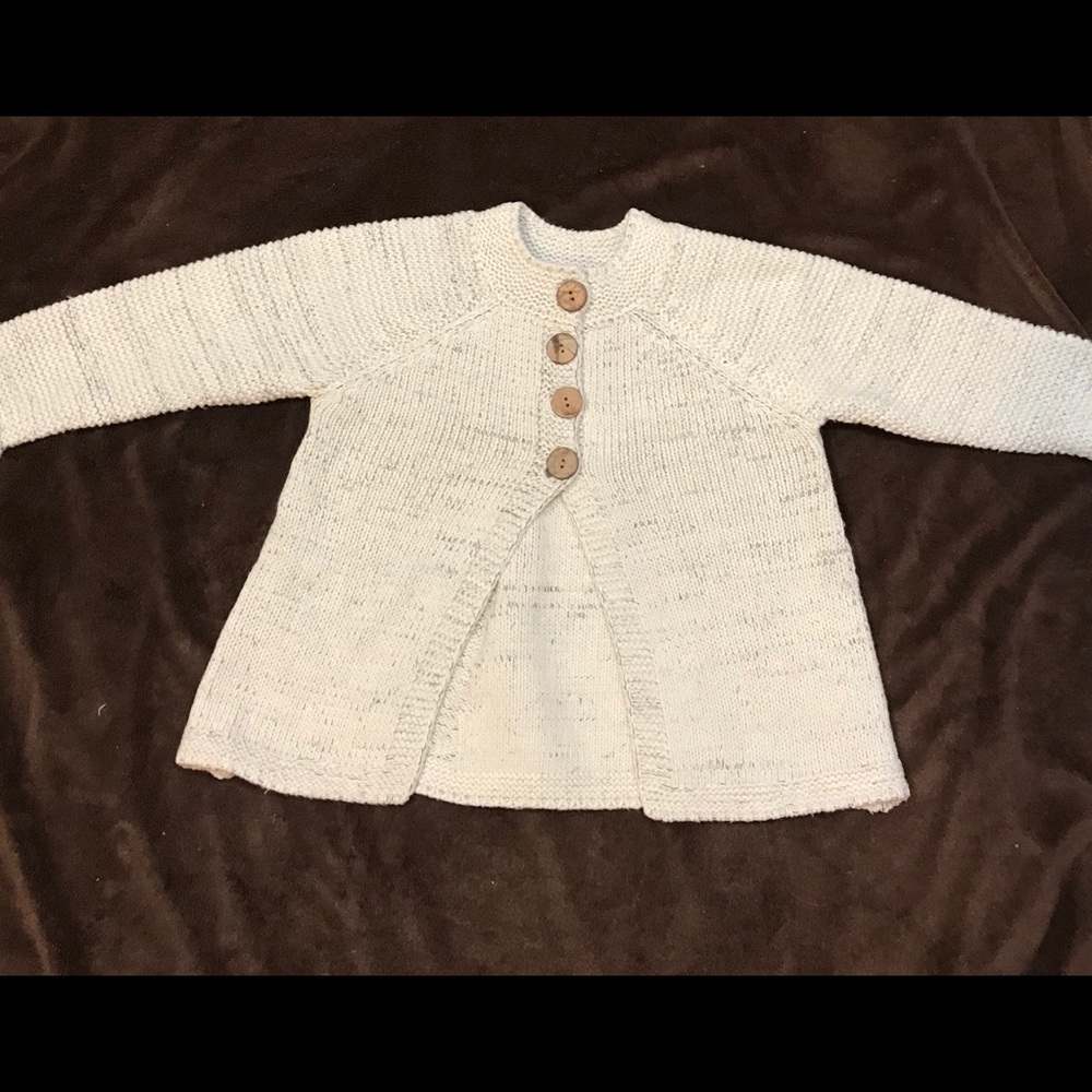 Cute Girls Sweater Cardigan for cold weather! ❄️